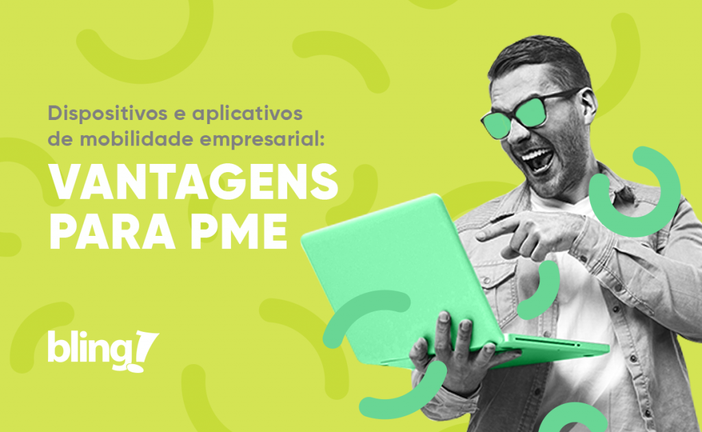 Homem com expressão contente segurando um laptop aberto, ao lado do texto "VANTAGENS PARA PME"