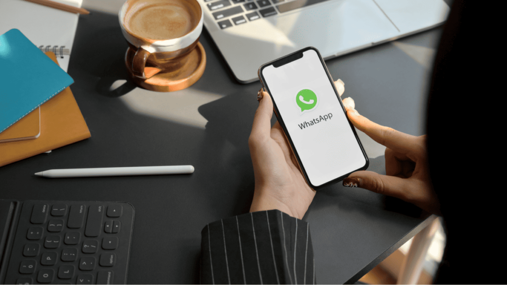 como colocar mensagem automática no whatsapp